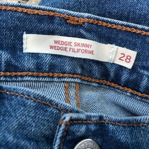 Levis Wedgie high rise jeans - Picture 4 of 5
